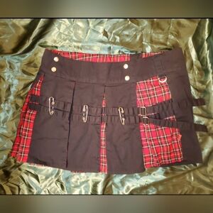 Vintage Tripp NWoT? Safety Pin Red Plaid Goth Pleated Skirt with Skull Zipper ☠️